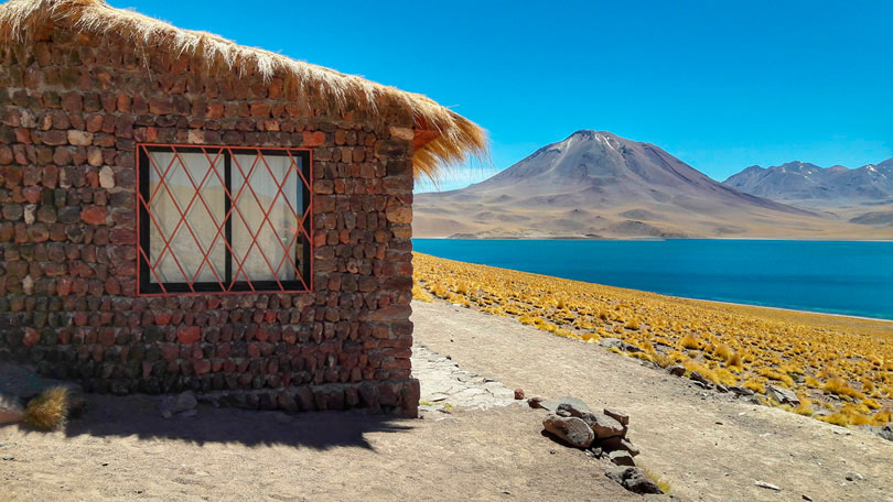 Casinha de apoio na Laguna Miscanti em San Pedro, no Deserto de Atacama